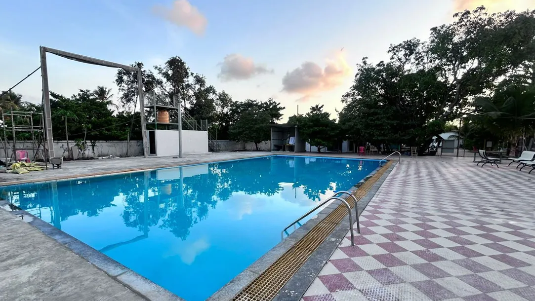 Resort Swimming Pool
